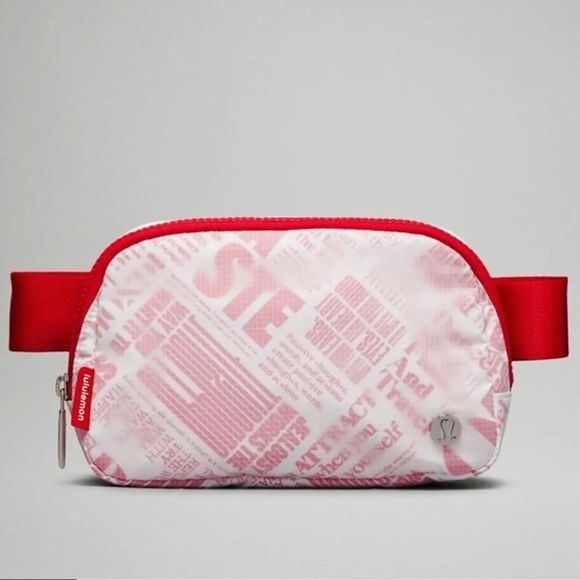 NWT - Lululemon Everywhere Belt Bag - 1L red and white manifesto - Picture 3 of 6